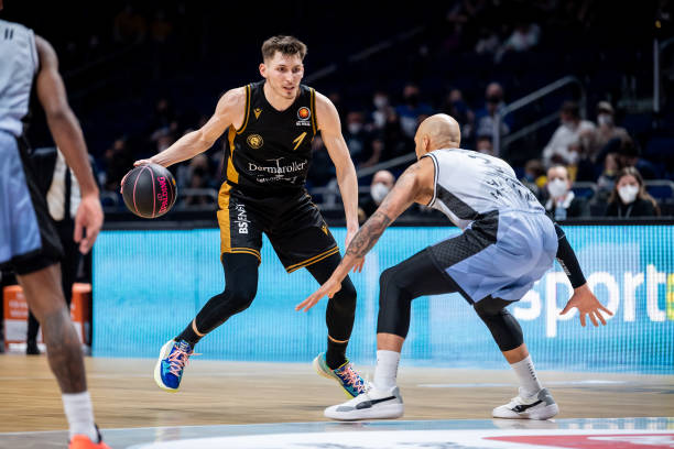 了一场精彩 了一场精彩