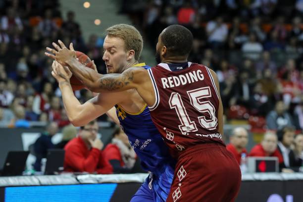 他向世界展 他向世界展