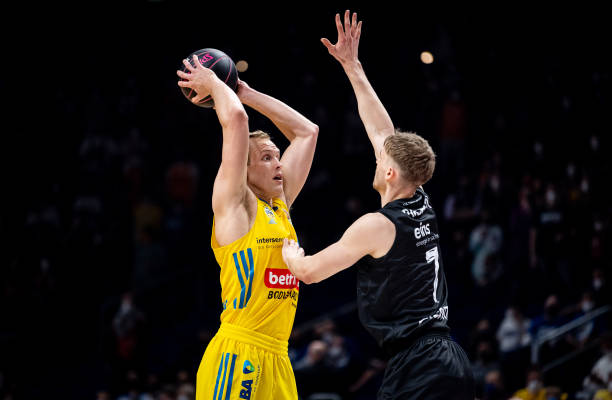 比赛初期展 比赛初期展